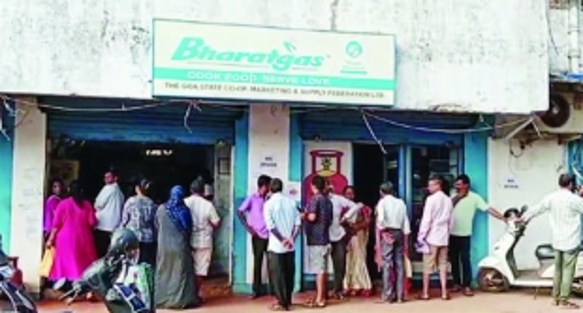 LPG cylinder shortage leaves Ponda consumers in distress