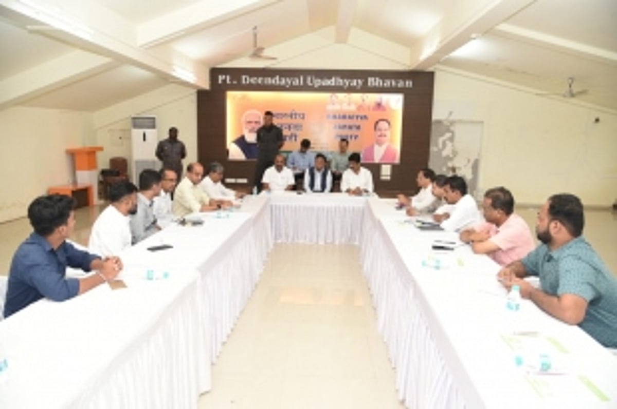 LS poll strategy: Union minister Rane meets BJP’s State leaders