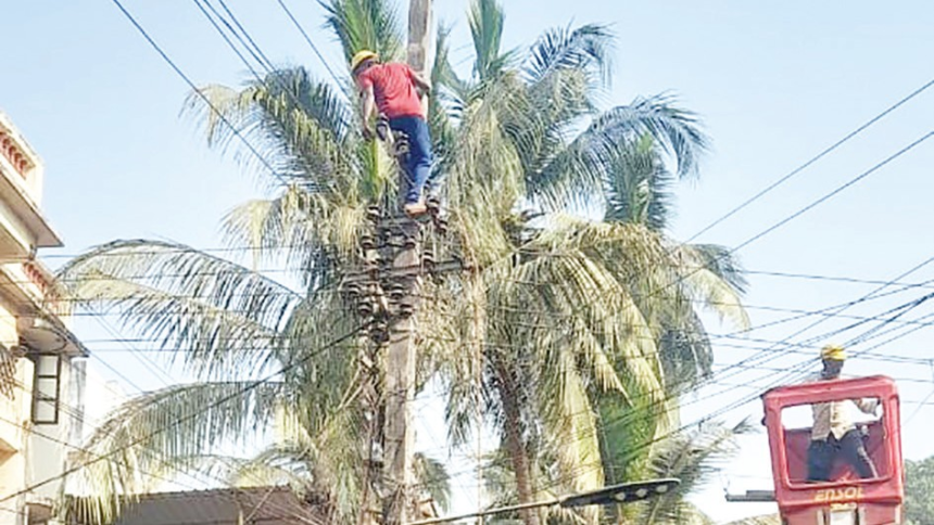 Lack of Safety Gear for Lineman in Duler Highlights Ongoing Negligence in Goa 1 Lack of Safety Gear for Lineman in Duler Highlights Ongoing Negligence in Goa