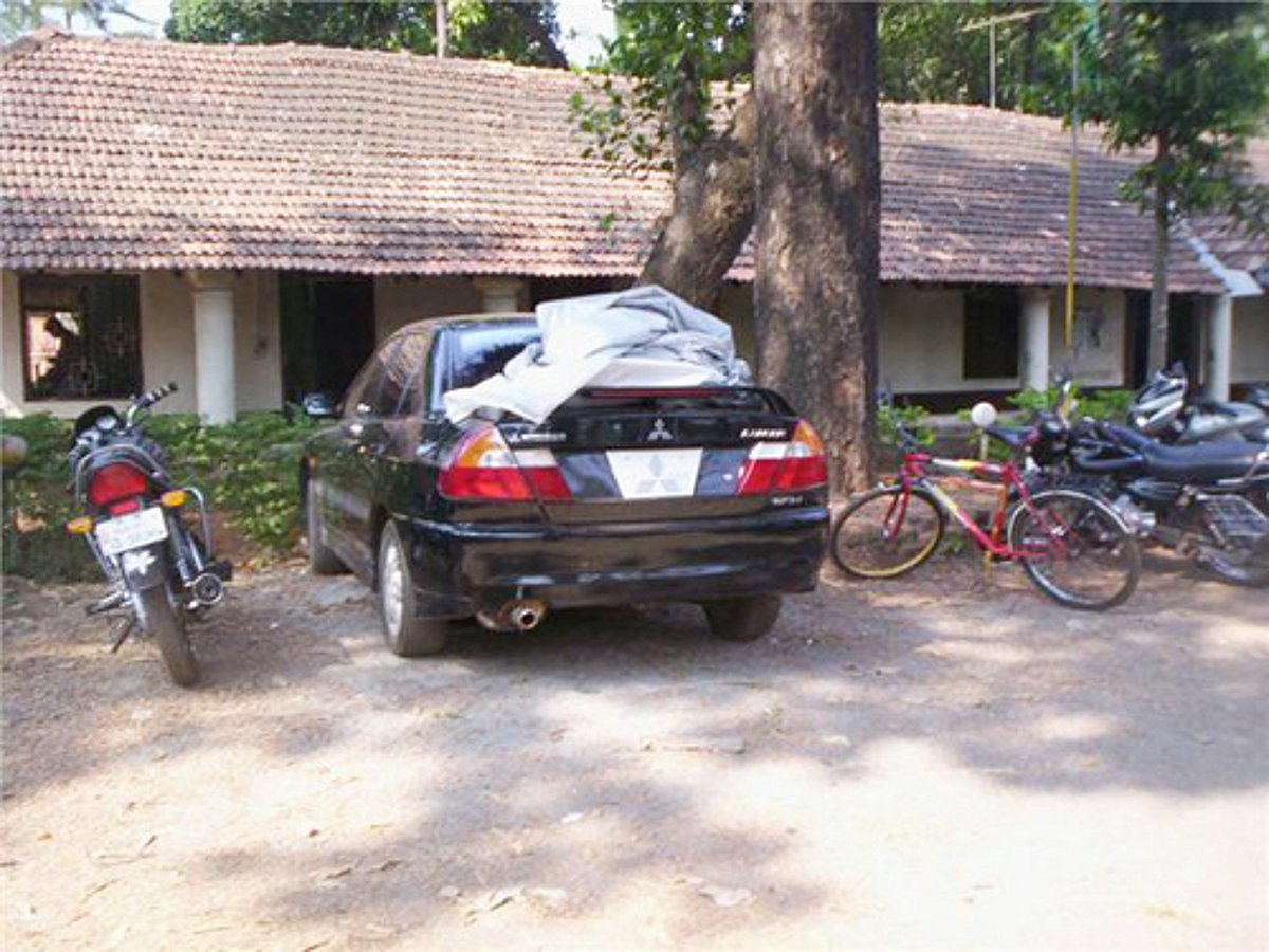 Lancer car allegedly sold by Tourism Minister Mickky Pacheco.