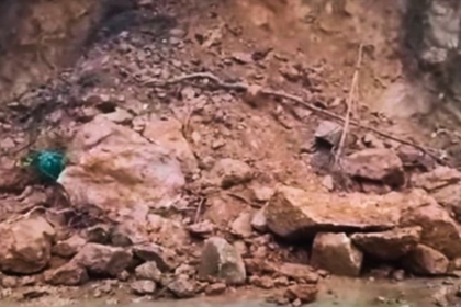 Landslide Halts Traffic on Kumta-Shirsi Highway Amid Heavy Rain and NH-66 Hill-Cutting Work