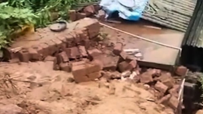 Landslide Strikes Tankiwada-Usgao; Family Safe, Area Still at Risk 1 Landslide Strikes Tankiwada-Usgao; Family Safe, Area Still at Risk