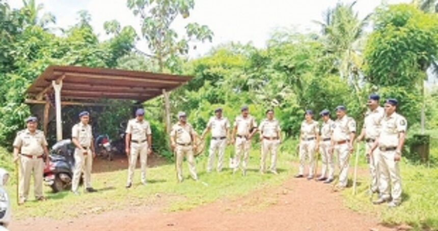 Large police presence in Cotarli deters farmers from entering IIT site 1 Large police presence in Cotarli deters farmers from entering IIT site