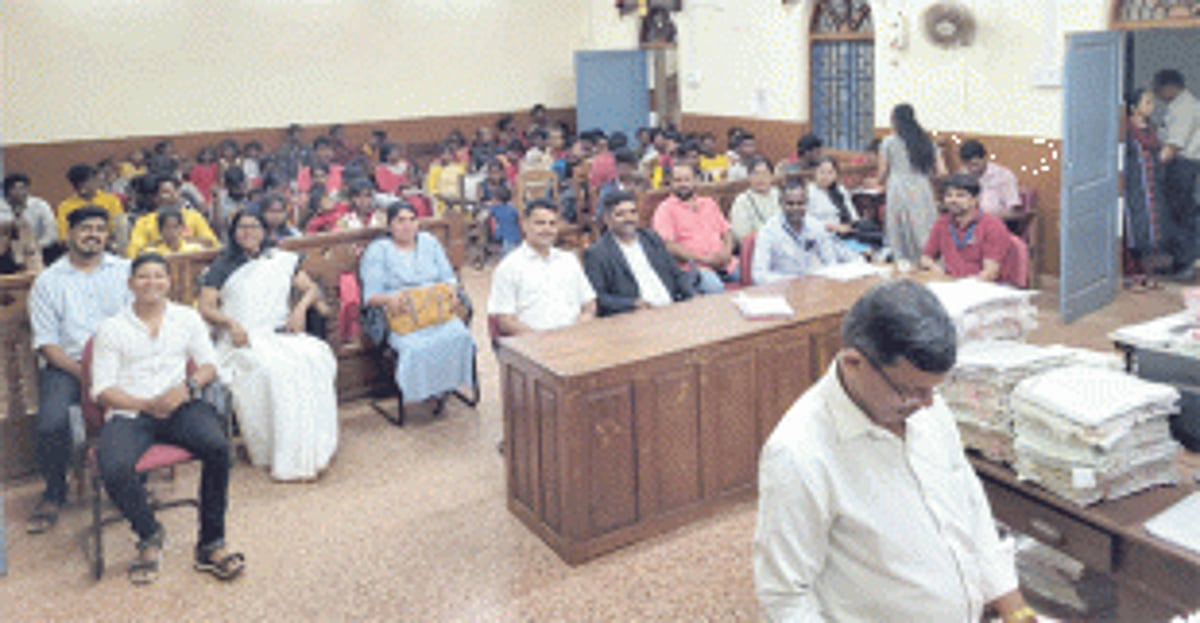 Largest late birth registration for Wanarmare tribals held at Pernem