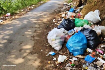 Late-Night Enforcement Drive in Mapusa Targets Illegal Waste Dumping