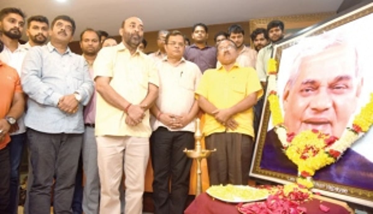 Leaders condole death of Vajpayee