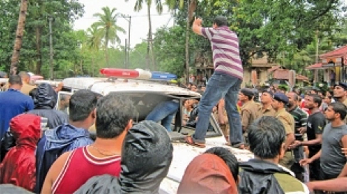 Legal process has started: Monserrate on Panjim police station attack case