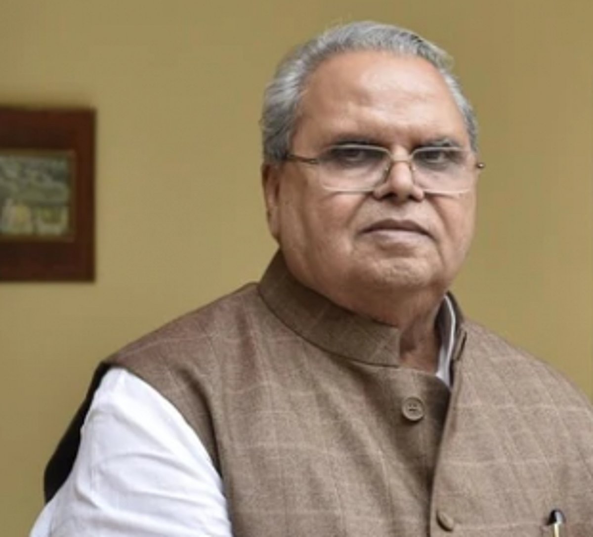 Letters written by Guv Malik to  PM not available: Raj Bhavan