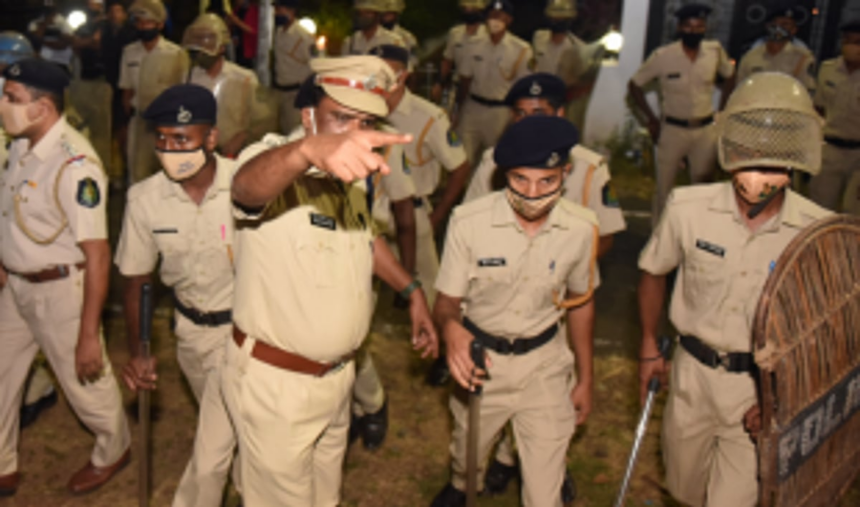 Liberation Day: No water, food for cops on duty along VVIP route 1 Liberation Day: No water, food for cops on duty along VVIP route