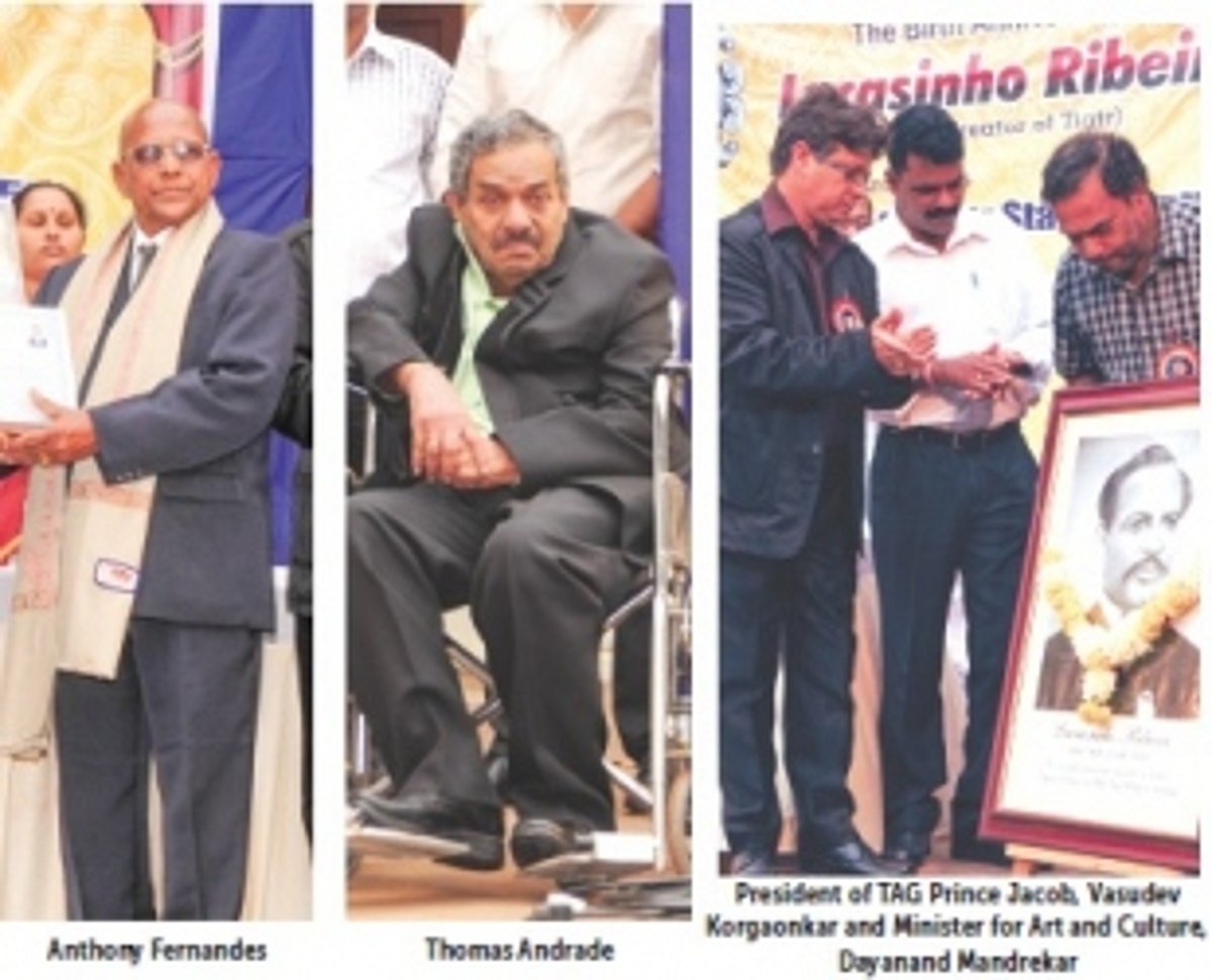 Lifetime Contribution to Tiatr Stage Awards 2015