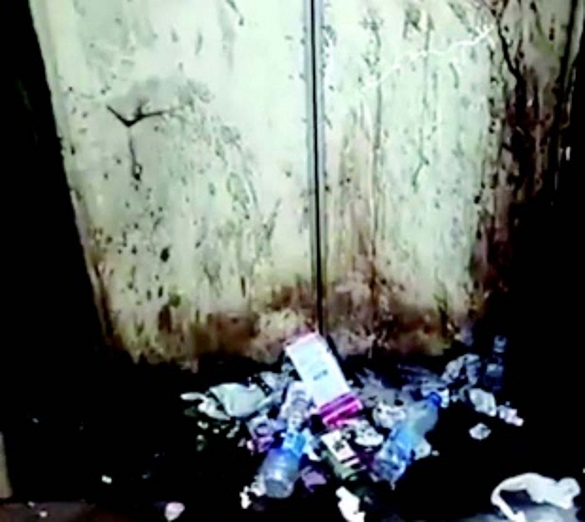 Lifts in limbo,  urine-streaked walls: Margao’s Osia complex reeks of neglect
