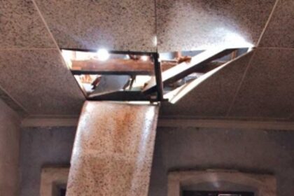 Lightning strikes  Se Cathedral