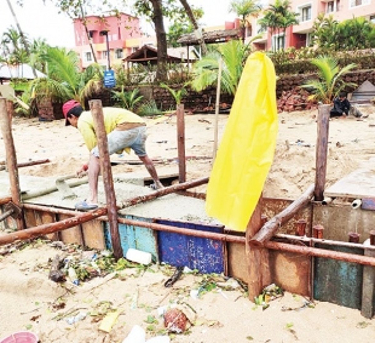 Linear wall at Vainguinim beach has locals up in arms