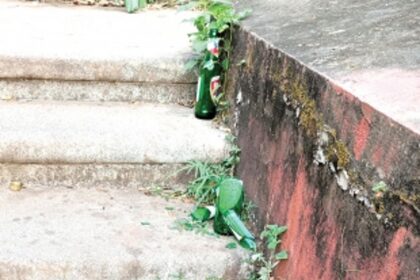 Liquor bottles and beer cans leave daily testimonies  of public drinking in the Fontainhas heritage belt
