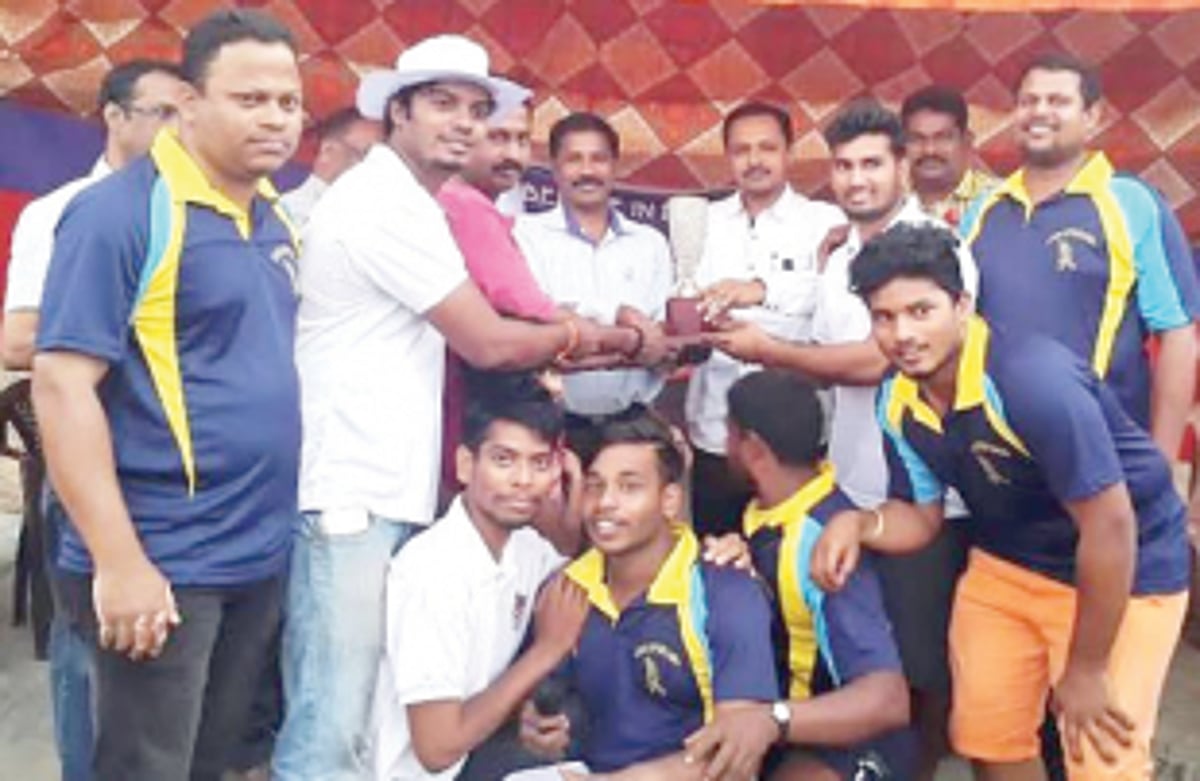 Livra Cricketers top