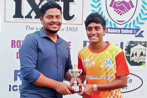 Livval SC outclass
Maina to enter final