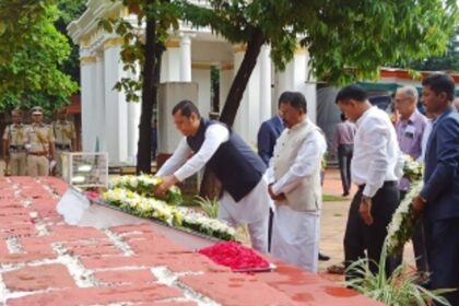 LoP tells govt to protect monuments, temples of freedom struggle, respect freedom fighters