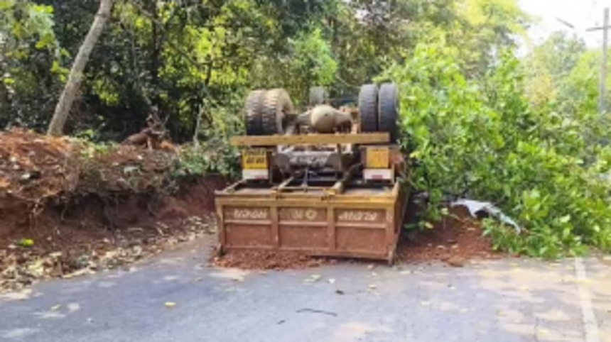 Loaded Truck Overturns in Siolim, Locals Demand Stringent Measures Against Heavy Vehicles