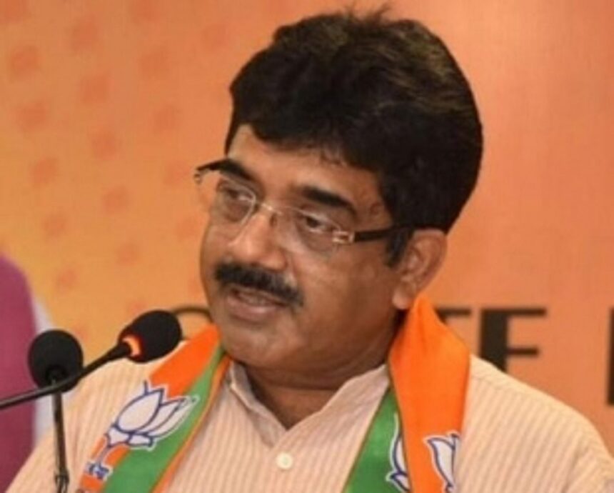 Lobo left as he was denied 2 tickets, says BJP state president TanaVade 1 Lobo left as he was denied 2 tickets, says BJP state president TanaVade