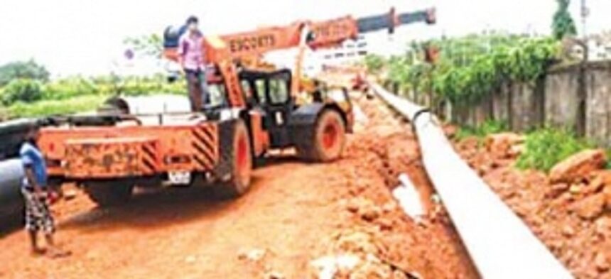Lobo urges govt to solve acute water crisis in Calangute 1 Lobo urges govt to solve acute water crisis in Calangute