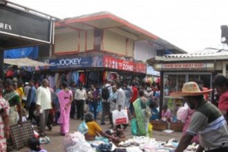 Local flower vendors in  Mapusa threaten bandh on Fri