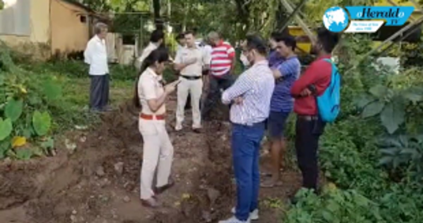 Locals against mobile tower at Siolim PHC 1 Locals against mobile tower at Siolim PHC