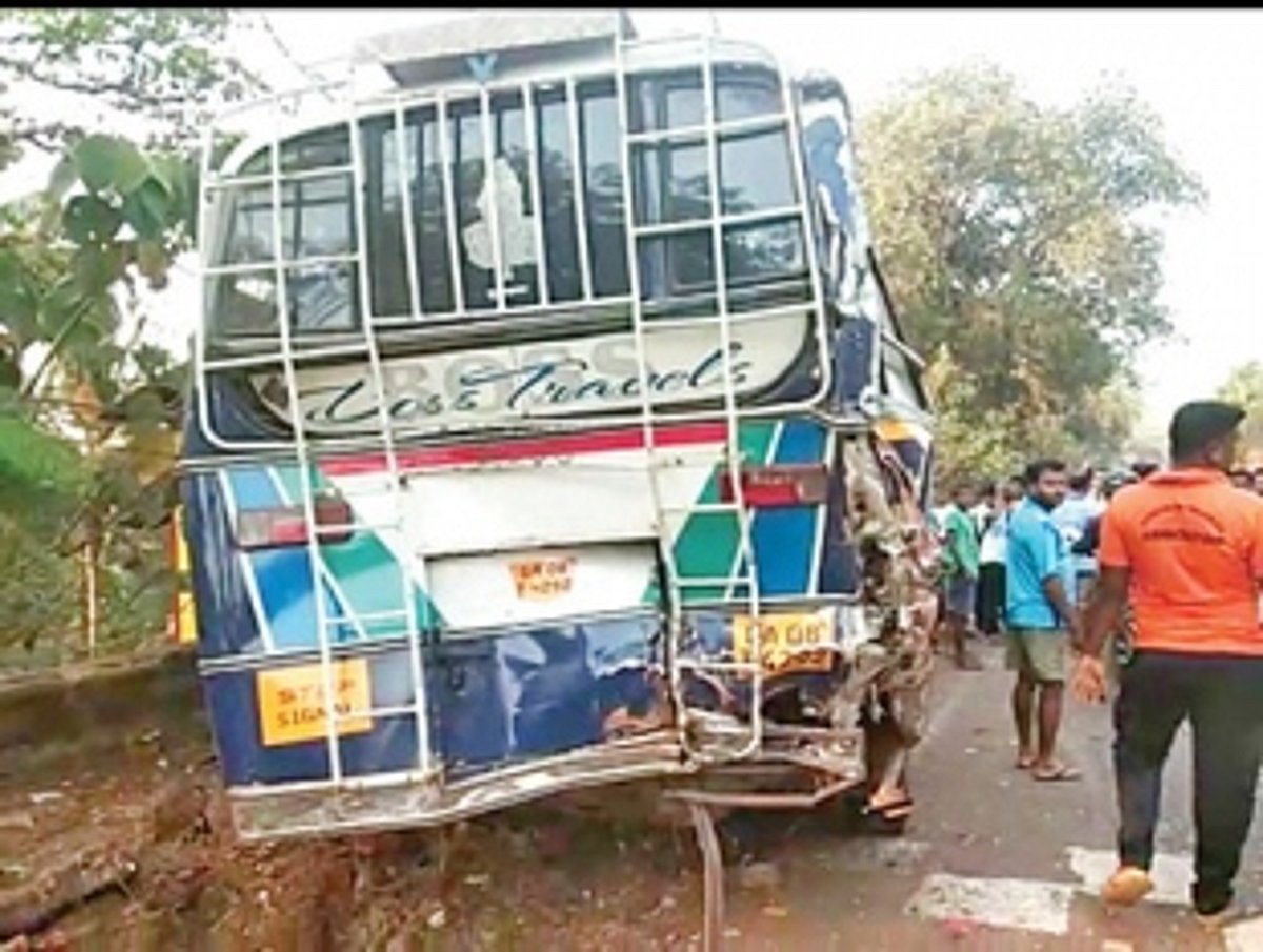 Locals are scared of buses halting at Kundaim due to numerous accidents