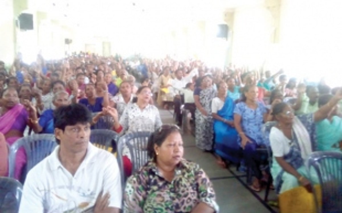 Locals at Sonsodo gather to oppose kabrastan