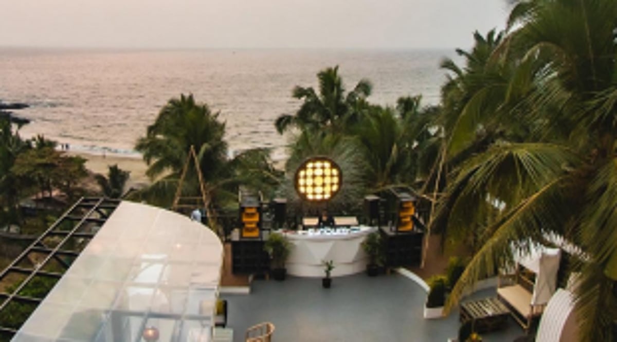 Locals criticise desealing of the Club on flimsy grounds