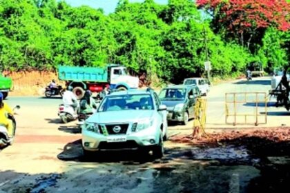 Locals demand flyover at  Bethora Junction