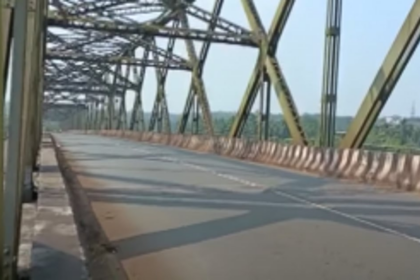 Locals demand repair of rickety railings on Amona Bridge