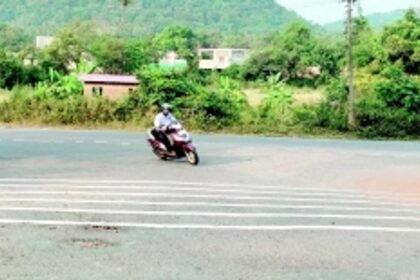 Locals demand road engineering solutions to accident-prone Dharbandora junction