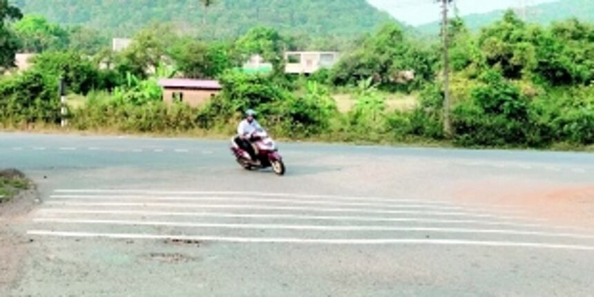 Locals demand road engineering solutions to accident-prone Dharbandora junction