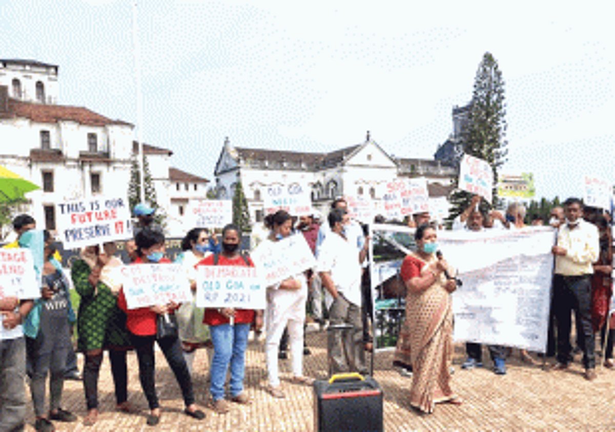 Locals gather at Old Goa, protest  Centre’s move to transfer ASI chief