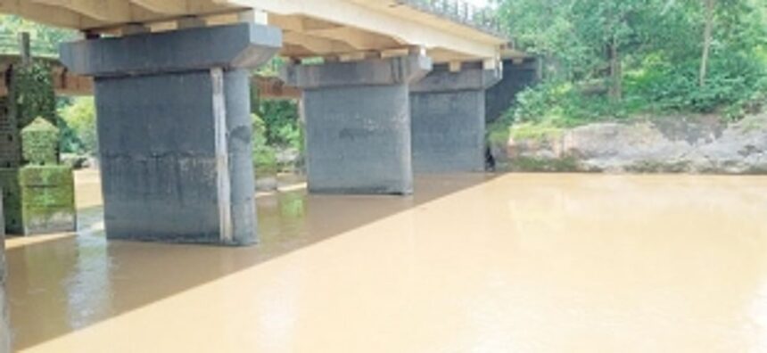 Locals horrified as Dudhsagar at Khandepar turns red again 1 Locals horrified as Dudhsagar at Khandepar turns red again