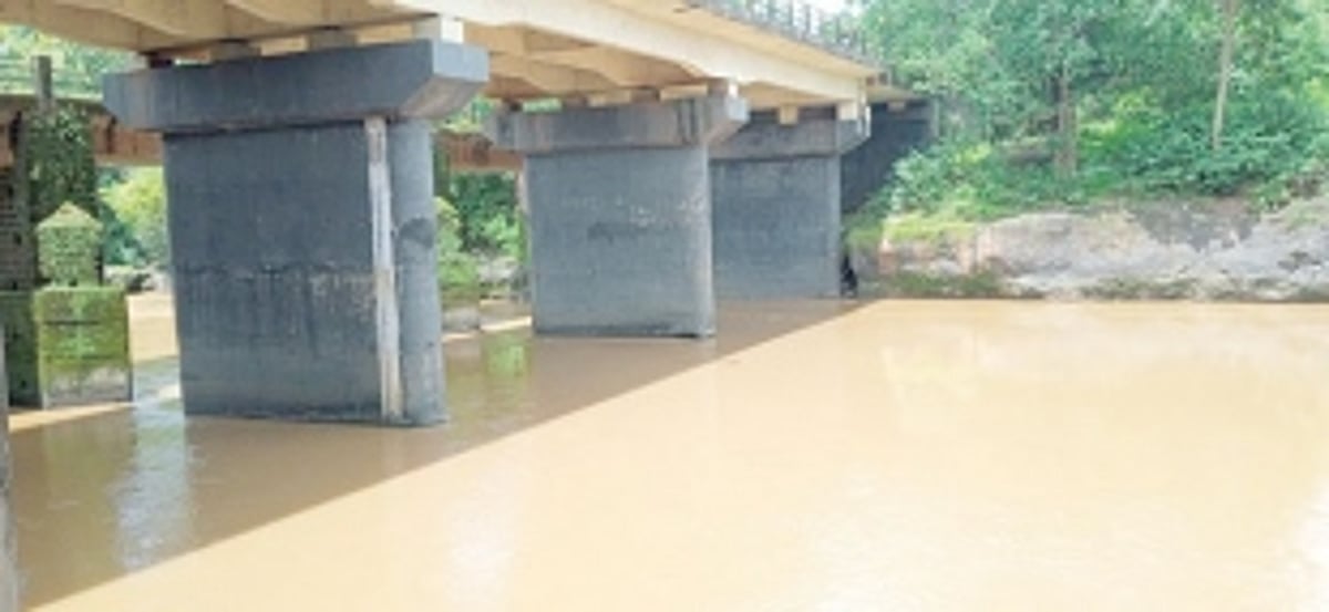 Locals horrified as Dudhsagar at Khandepar turns red again