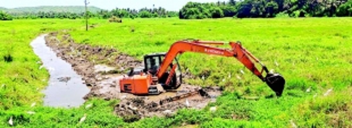 Locals raise apprehensions over dredging of fields in Siolim