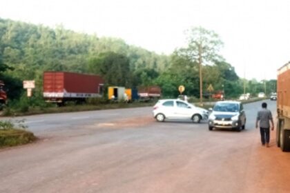 Locals say median gap at Curti on NH is death trap, demand its closure