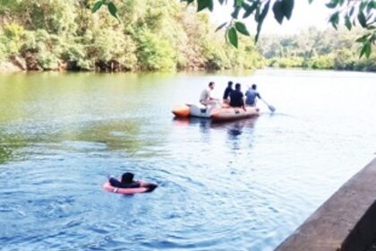 Locals want WRD to fence Kodar River banks and bandharas