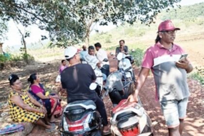 Loutolim farmers keep vigil over their fields and land acquisition site