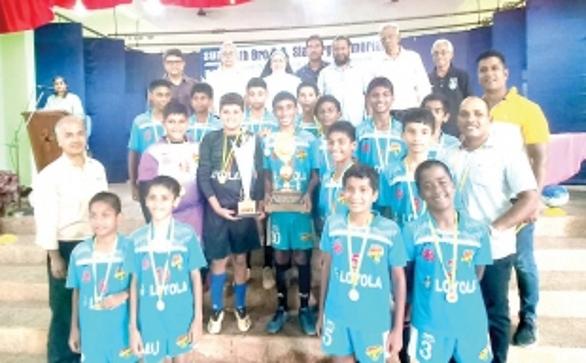 Loyola HS emerge victorious