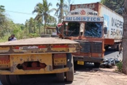 Lucky escape for father-son duo  in Opa junction accident