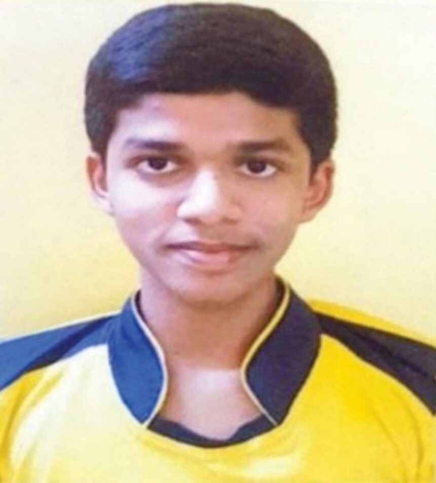 MAHSS’ Anvesh Bandekar tops JEE (Main) exams