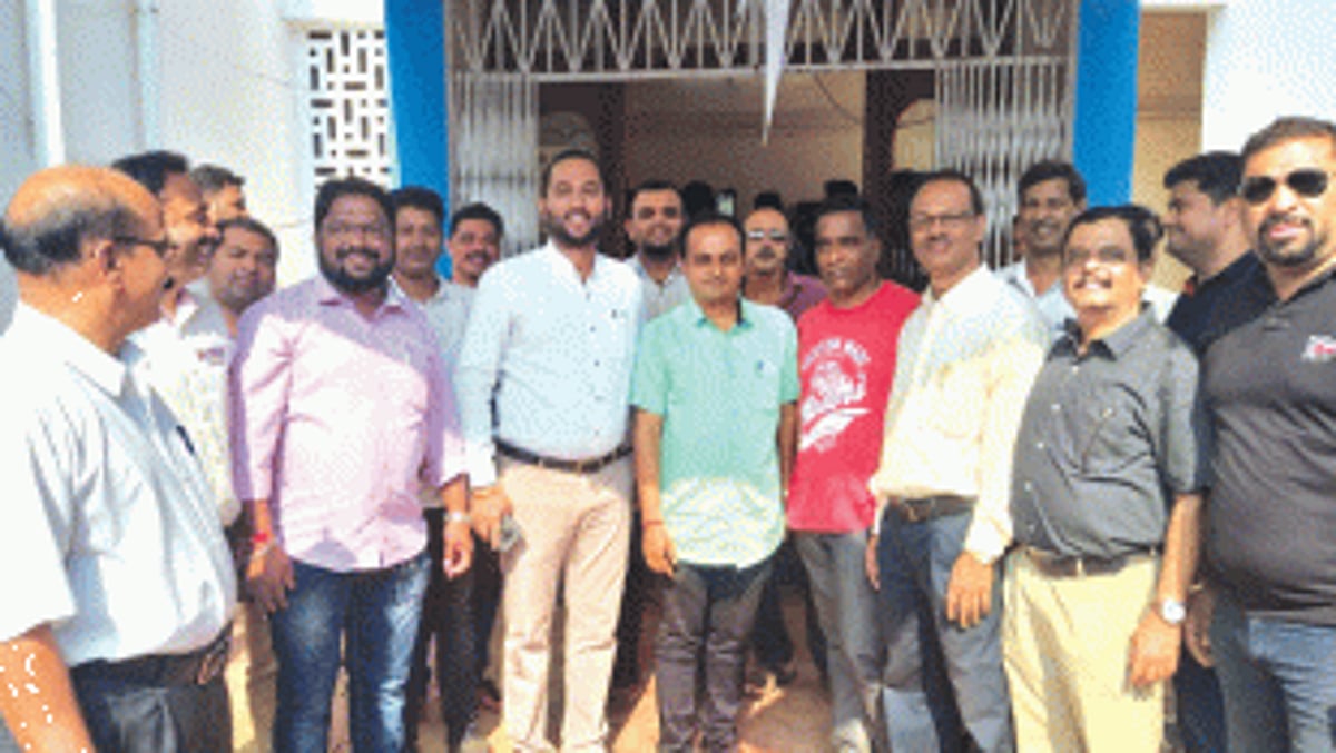 MGP leader, Curti dy Sarpanch  settle dispute at Ponda PS