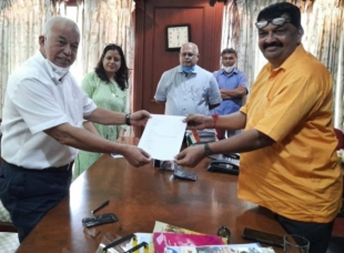 MLA Luizinho Faleiro quits Congress, praises Mamata Banerjee