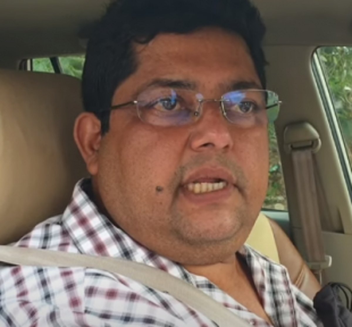 MLA wants Chief Minister  to sack Ajgaonkar, Lobo