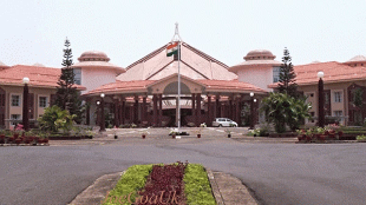 MLAs to be sworn in today, new CM  still not named