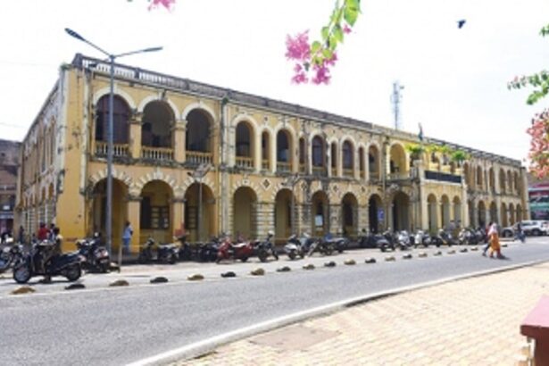 MMC: The topmost chair needs a person