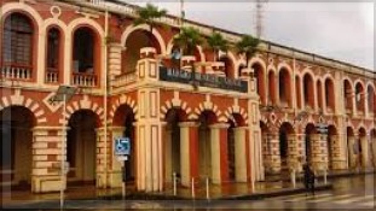 MMC Yet to Act on District Magistrate's Directive to Combat Public Property Defacement