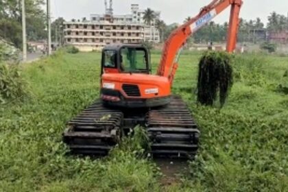 MMC launch the de-weeding work of Maimollem Lake to prevent flooding during monsoons